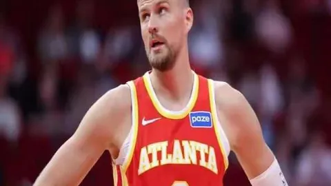 2023年曼城奇观启幕，曼联成英超史上三度领先却未尝夺冠的独一球队！